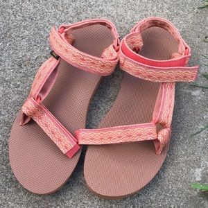 Tevas
